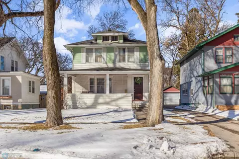 717 14 St S, Fargo, ND 58103