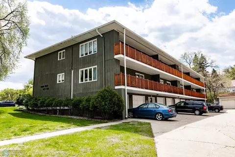 621 7 St S # 203, Fargo, ND 58103
