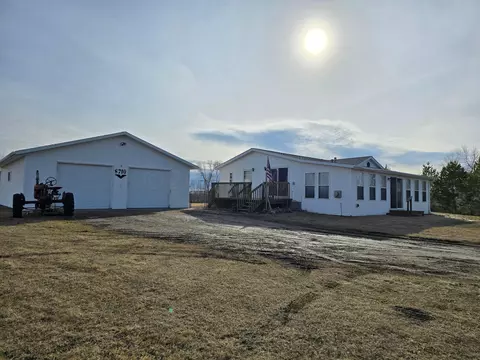 8710 56 Ave N, Harwood, ND 58042