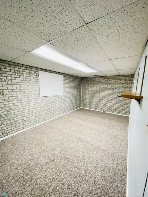 302 9th Ave SE, Devils Lake, ND 58301 photo 21