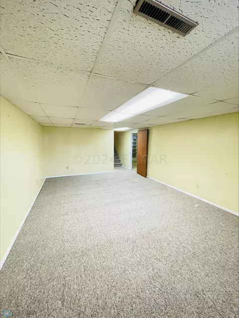 302 9th Ave SE, Devils Lake, ND 58301 photo 22