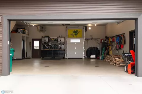 135 Westview Ln, Oxbow, ND 58047 photo 32