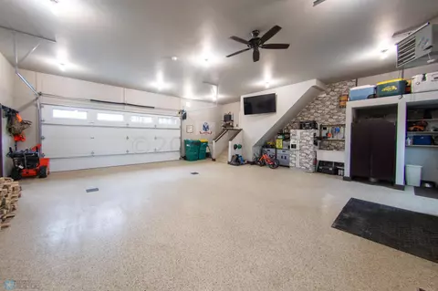 135 Westview Ln, Oxbow, ND 58047 photo 29