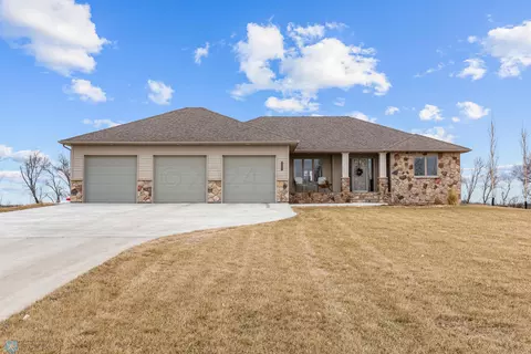 6064 170th Ave SE, Walcott, ND 58077