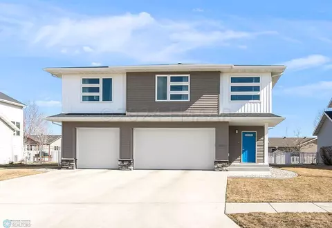 4754 54 St S, Fargo, ND 58104