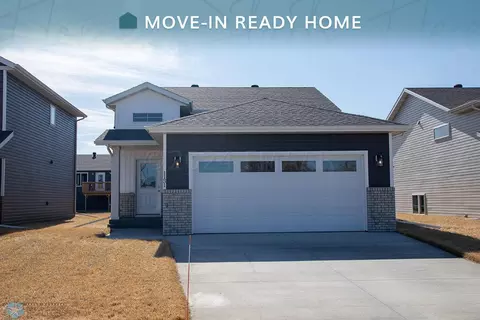 1131 55 Ave W, West Fargo, ND 58078