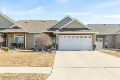 4760 Clock Tower Ln S, Fargo, ND 58104