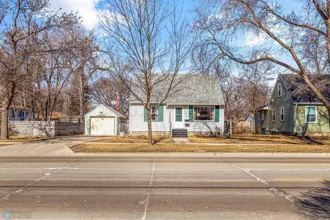 1629 13th Ave S, Fargo, ND 58103 photo 2