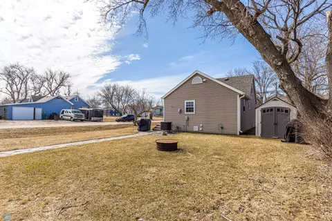 569 Mairs Ave, Gardner, ND 58036 photo 9