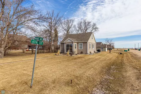 569 Mairs Ave, Gardner, ND 58036 photo 3