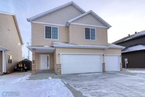 5890 63 Ave S, Fargo, ND 58104