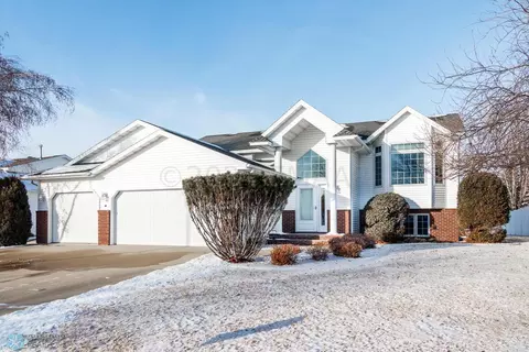 3443 44 Ave S, Fargo, ND 58104