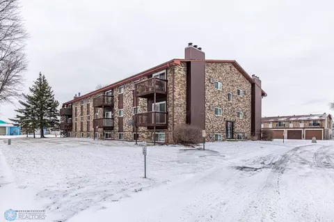 1129 22 St S #B-14, Fargo, ND 58103