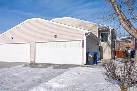1505 28 Ave S, Fargo, ND 58103