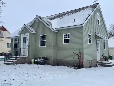 17 Sout 4th St W, Ada, MN 56510