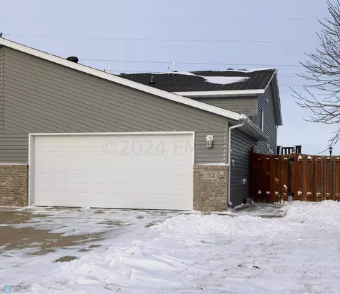 1002 38 12 Ave W, West Fargo, ND 58078