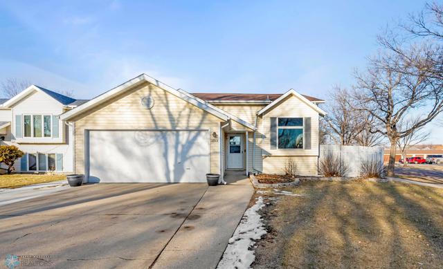 2801 35 12 Ave S, Fargo, ND 58104