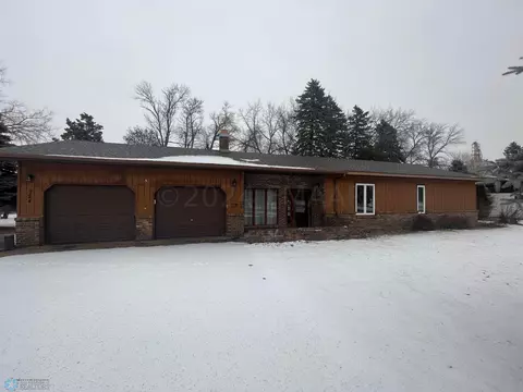 724 1st St, Milnor, ND 58060