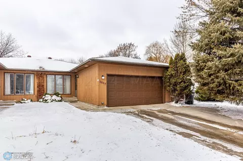3005 18 St S, Fargo, ND 58103