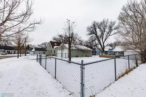 2001 11 Ave S, Fargo, ND 58103 photo 59