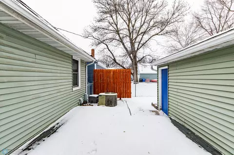 2001 11 Ave S, Fargo, ND 58103 photo 48