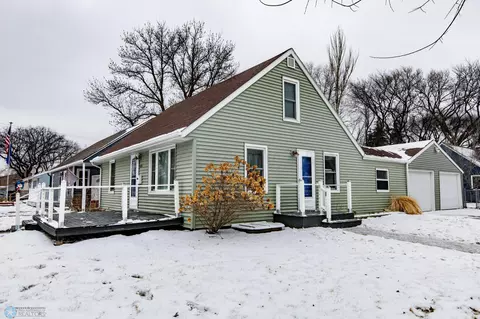 2001 11 Ave S, Fargo, ND 58103 photo 2