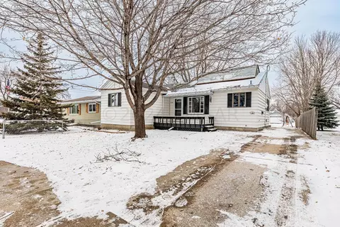 110 4 Ave E, West Fargo, ND 58078