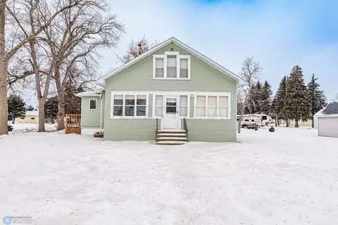 202 4 Ave N, Casselton, ND 58012