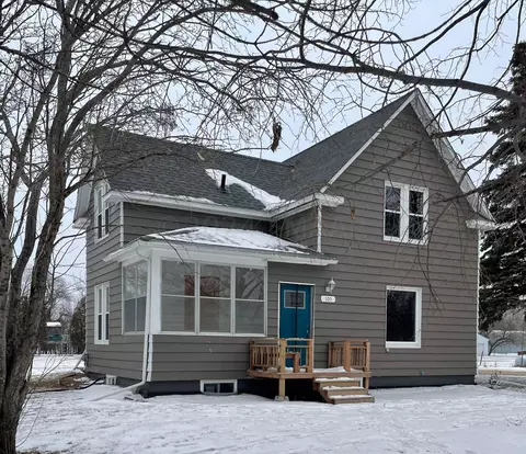 105 4th St, Tintah, MN 56583