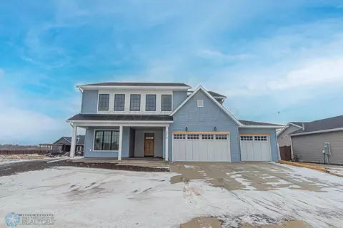 8814 Meadowlark Pkwy, Horace, ND 58047