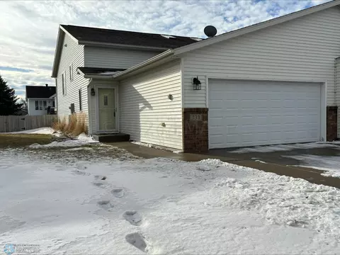 733 14 Ave E, West Fargo, ND 58078
