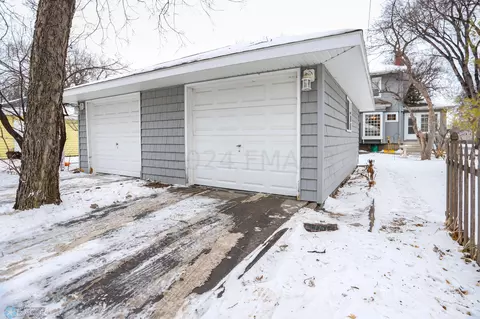 1002 8 St S, Fargo, ND 58103 photo 41