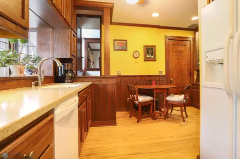 1002 8 St S, Fargo, ND 58103 photo 12