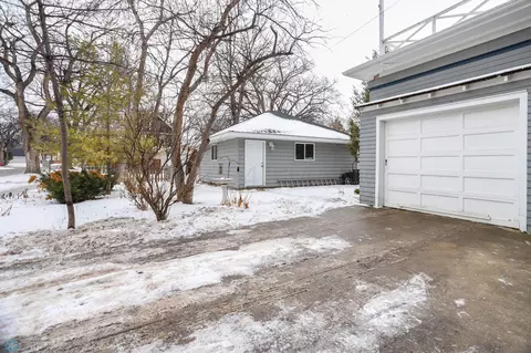 1002 8 St S, Fargo, ND 58103 photo 39
