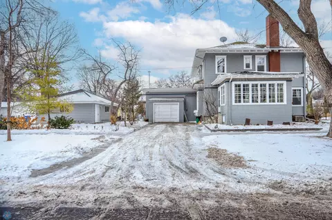 1002 8 St S, Fargo, ND 58103 photo 37