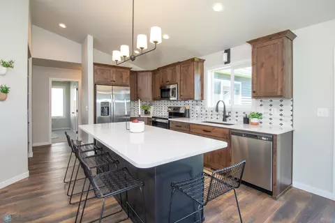 Kitchen - 2583 Fulton Loop S, Fargo, ND 58104 photo 7 of 7