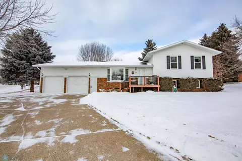 720 Browning Ave, Bismarck, ND 58501