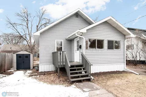 1017 14 St S, Fargo, ND 58103
