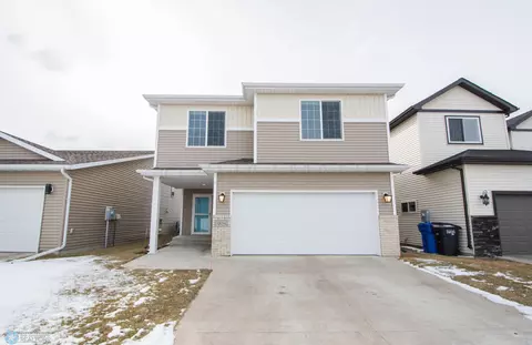 5834 56 Ave S, Fargo, ND 58104