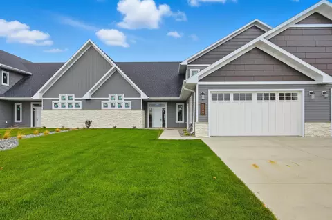 5784 31st St S, Fargo, ND 58104