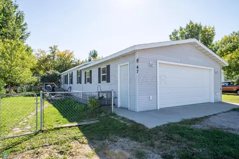 47 Horseshoe Bnd, Horace, ND 58047