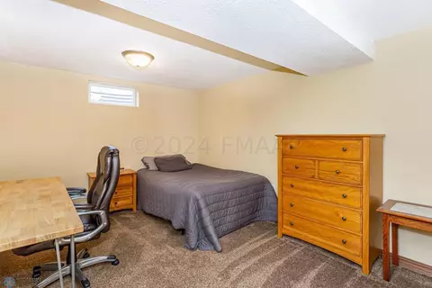321 15 Ave N, Fargo, ND 58102 photo 27