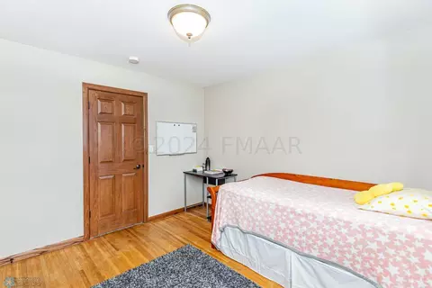 321 15 Ave N, Fargo, ND 58102 photo 20