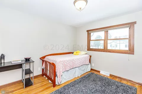 321 15 Ave N, Fargo, ND 58102 photo 19