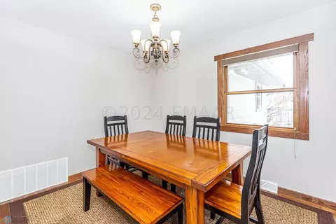 321 15 Ave N, Fargo, ND 58102 photo 9