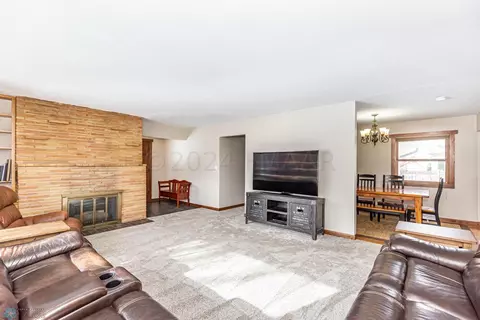 321 15 Ave N, Fargo, ND 58102 photo 7