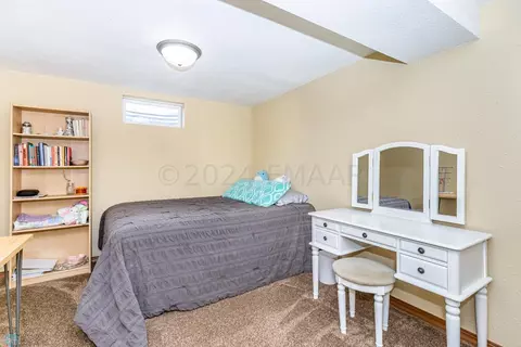 321 15 Ave N, Fargo, ND 58102 photo 29