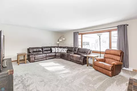 321 15 Ave N, Fargo, ND 58102 photo 8