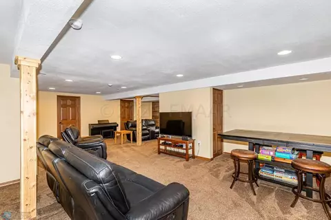 321 15 Ave N, Fargo, ND 58102 photo 26