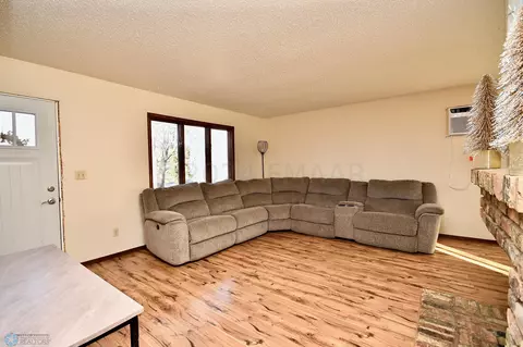 396 Maple Dr, Mapleton, ND 58059 photo 11